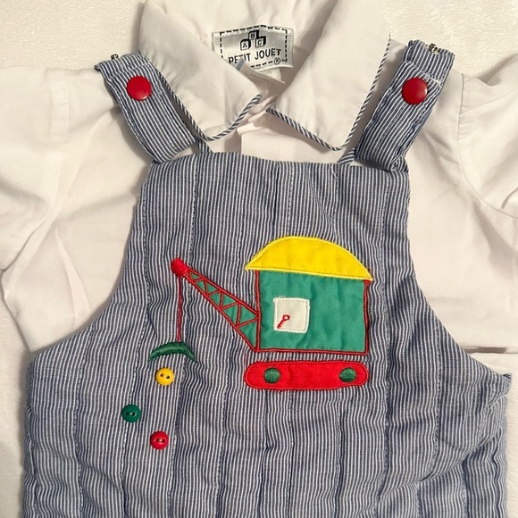 Vintage Petit Jouet 3pc Outfit Baby 6-9m Crane Truck Overalls Shirt Knit Booties - Picture 2 of 12